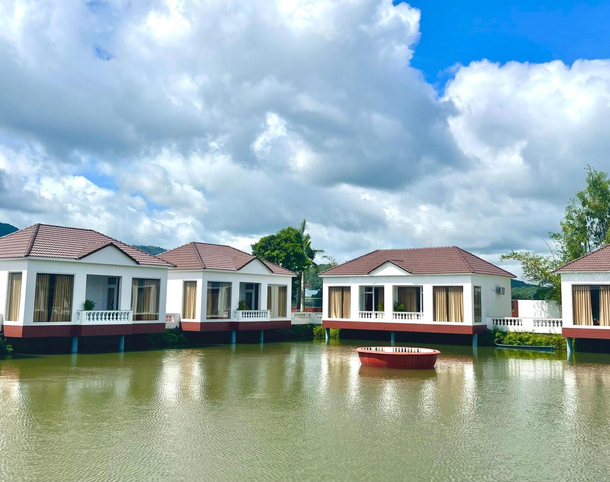 Rong Vang Resort Tri Ton Eksteriør billede